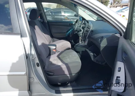 2005 Pontiac Vibe z USA, uszkodzony, nr VIN 5Y2SL63895Z428737